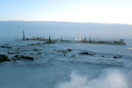 Обустройство причальных сооружений салмановского (утреннего) нефтегазокондетсатного месторождения